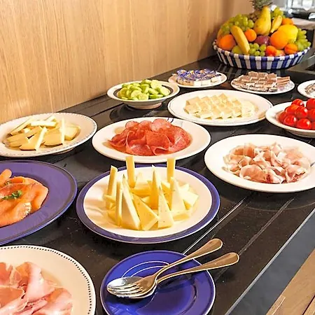 De Charme Laveno Hotel 4*